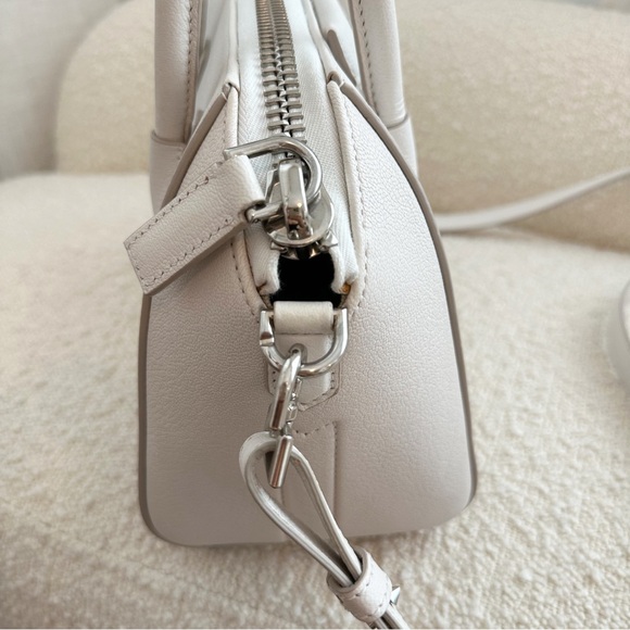 Givenchy Mini Antigona Sugar Leather Satchel Handbag Crossbody Purse | White - Picture 10 of 16